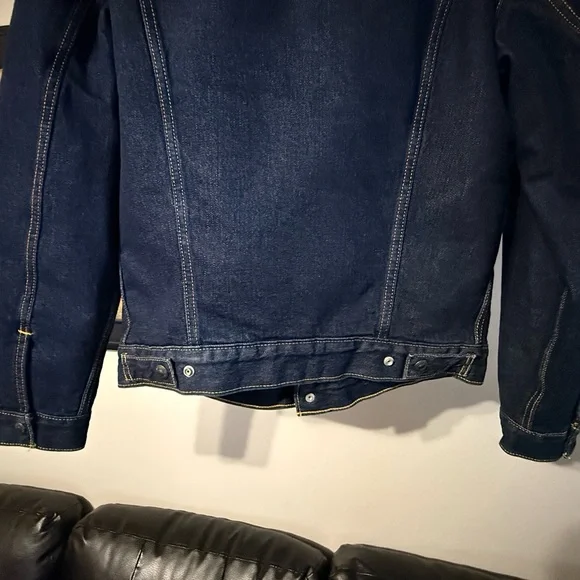 Levi's Men's Dark Blue Sherpa Jacket - Picture 9 of 10